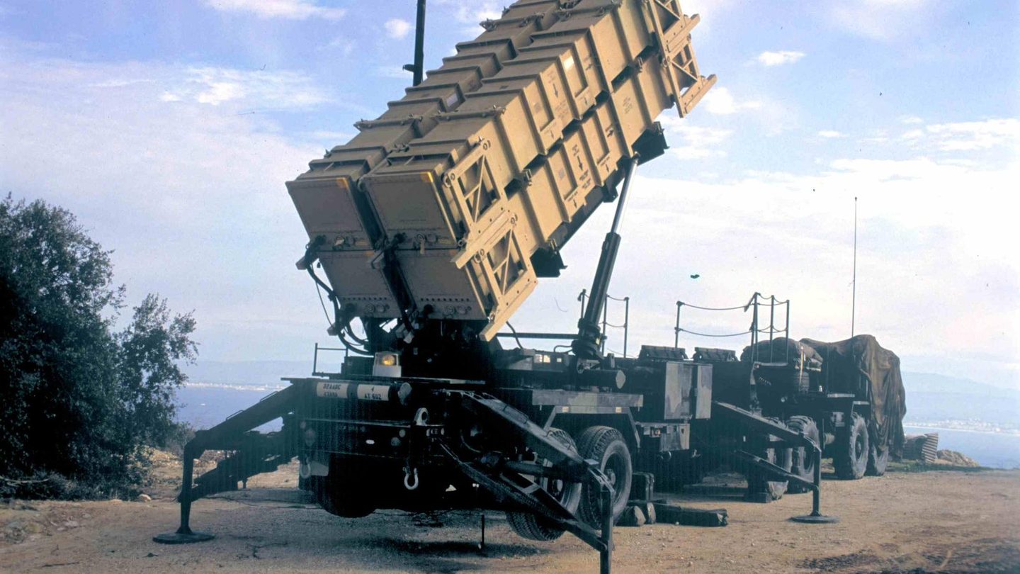A U.S. Army Patriot missile battery deployed in Israel, photographed before launch during the Gulf War